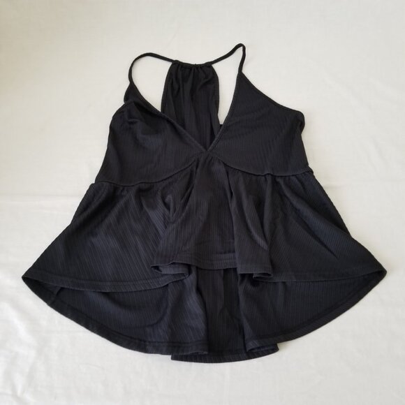 NWT! Cute and Flirty Sleeveless Top w/ Tapered Ruffle Hem & Racerback Design- LG - Picture 7 of 15